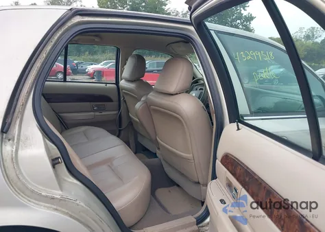 2005 Mercury Grand Marquis Ls/Lse z USA, uszkodzony, nr VIN 2MEHM75W05X629701